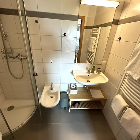 Earthloft バド クラインキルヒハイム