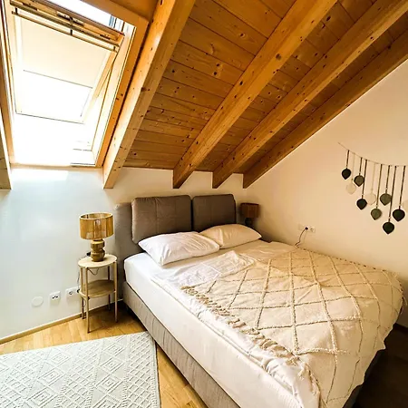 Earthloft アパート